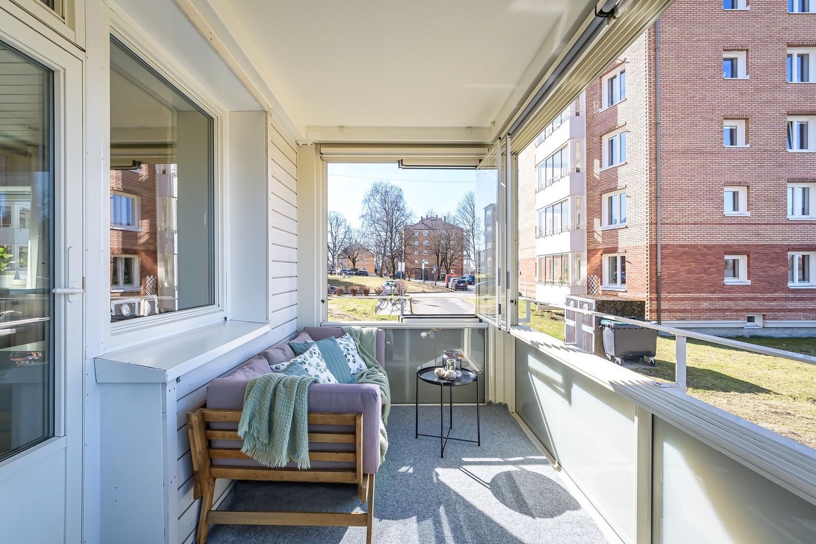 - En flott 2-roms leilighet med innglasset balkong innerst i Vallefaret. Galleribilde