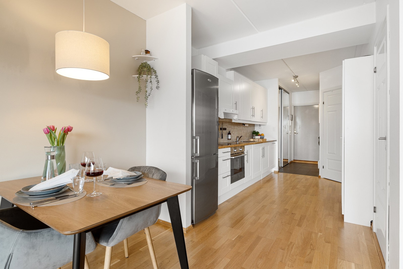 Lys og luftig 2-roms med moderne planløsning Galleribilde