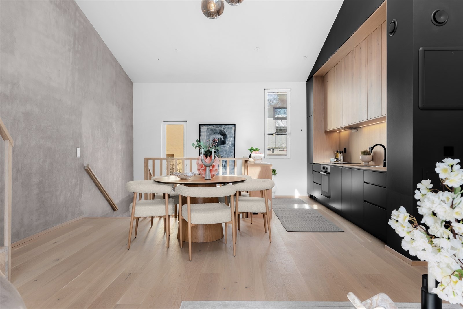 Dette er et perfekt utgangspunkt for å innrede med dine egne møbler og personlige gjenstander, og skape et drømmehjem tilpasset dine ønsker. Galleribilde