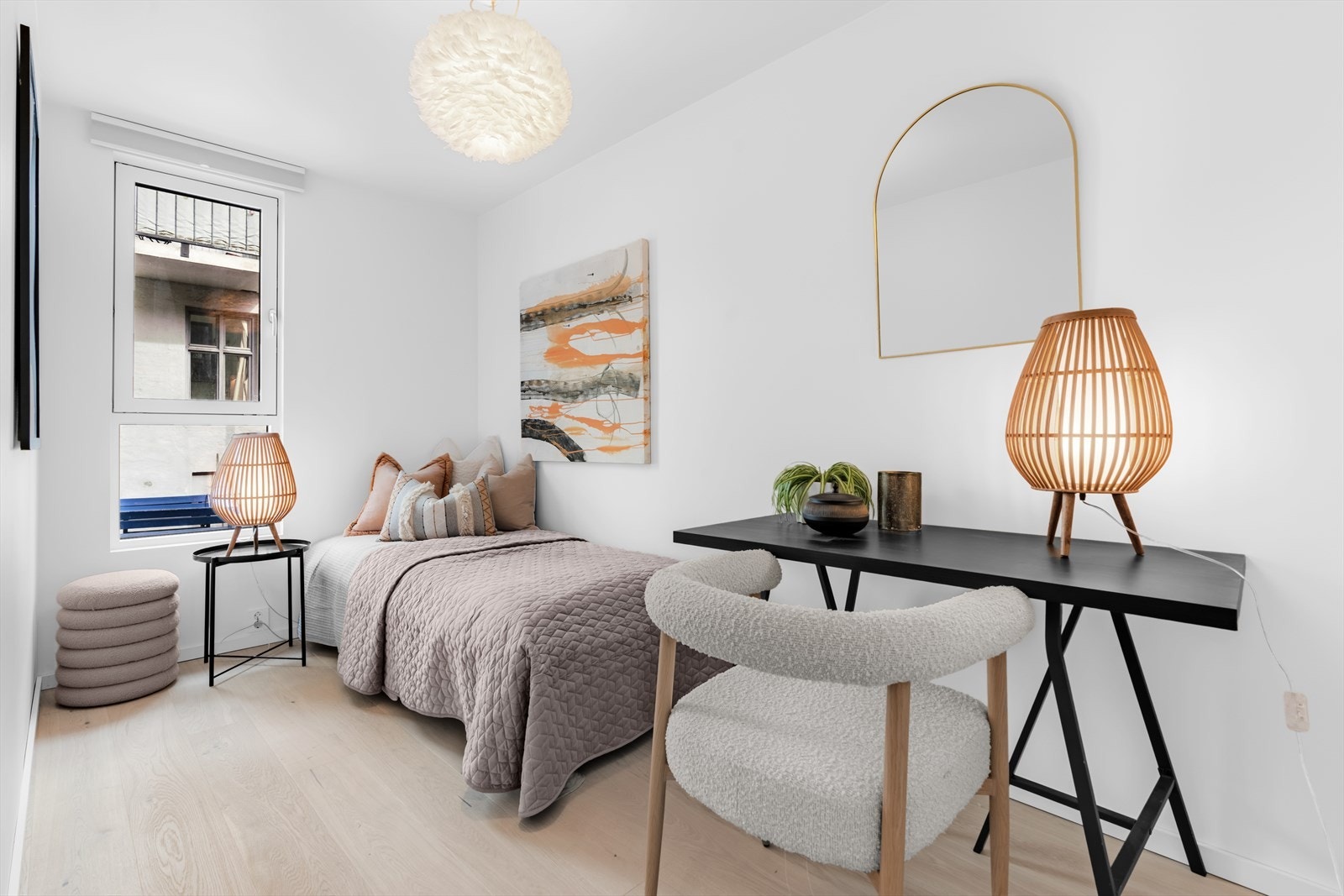 Soverom to er også av god størrelse med plass til seng samt tilhørende møbler. Galleribilde