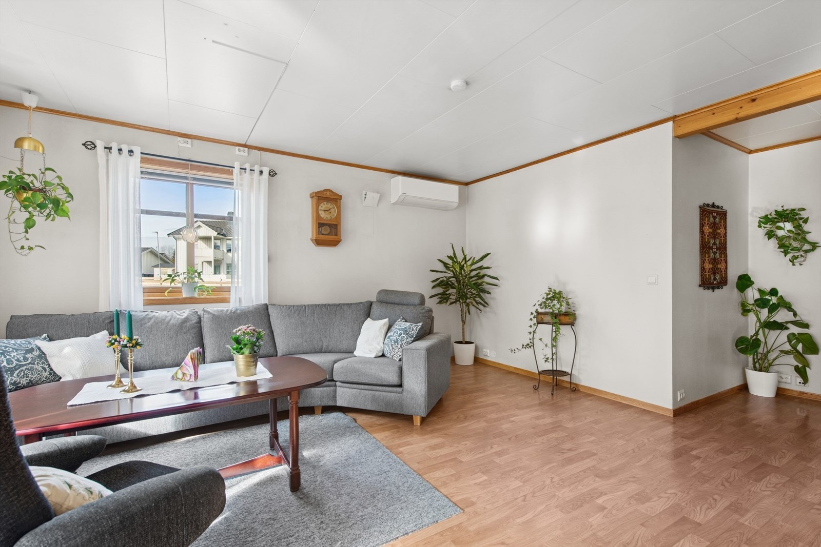 Leiligheten ligger fint til i første etasje, bakkeplan. Galleribilde