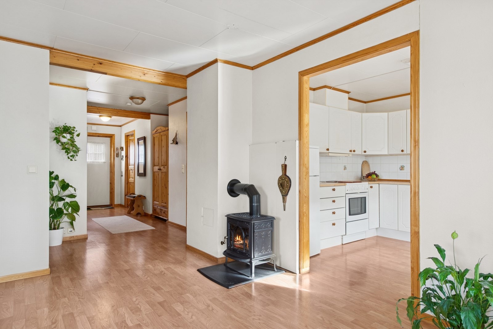 Peisovn i stuen gir både ekstra varme og hygge. Galleribilde