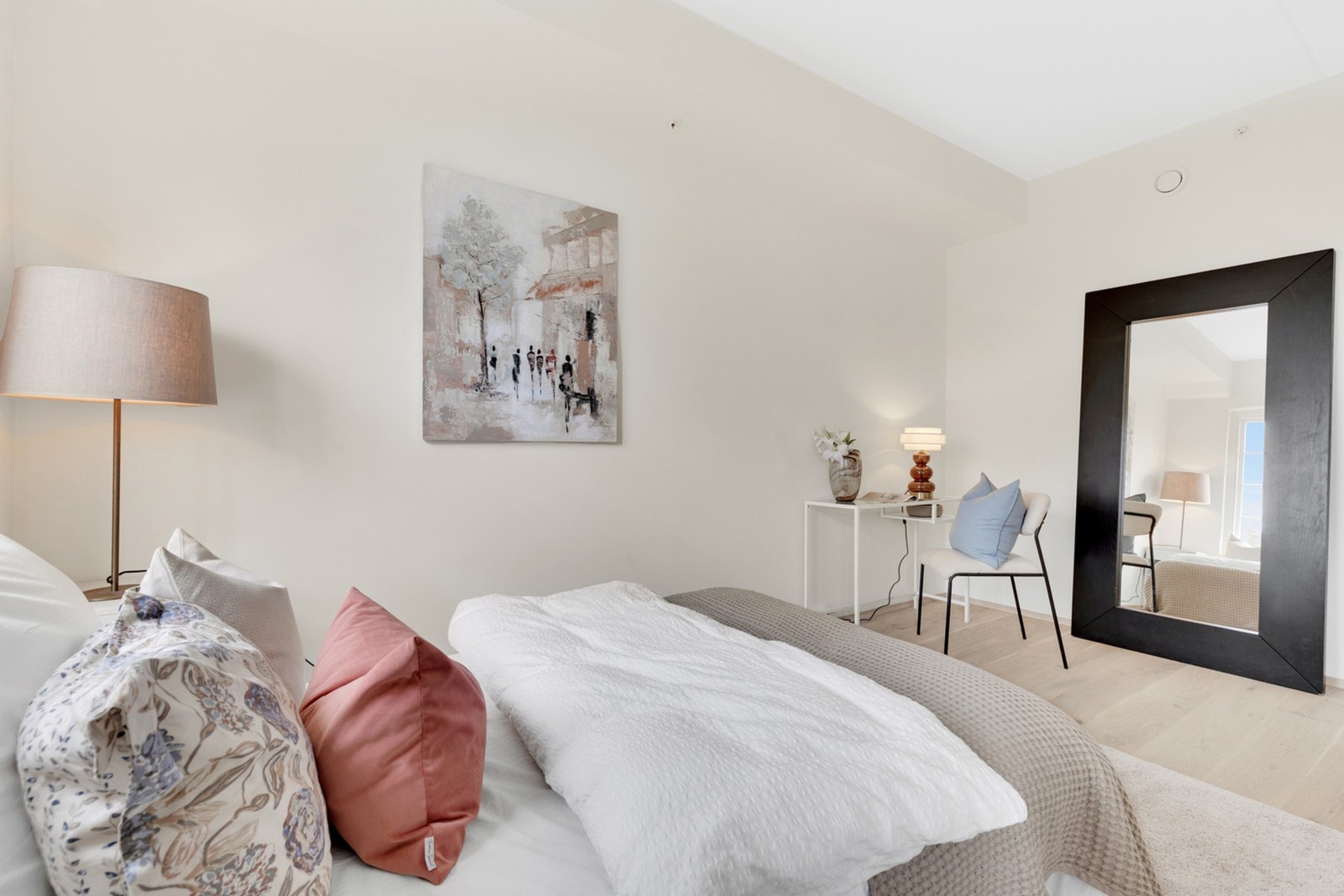 SOVEROM HOVEDETASJE Galleribilde