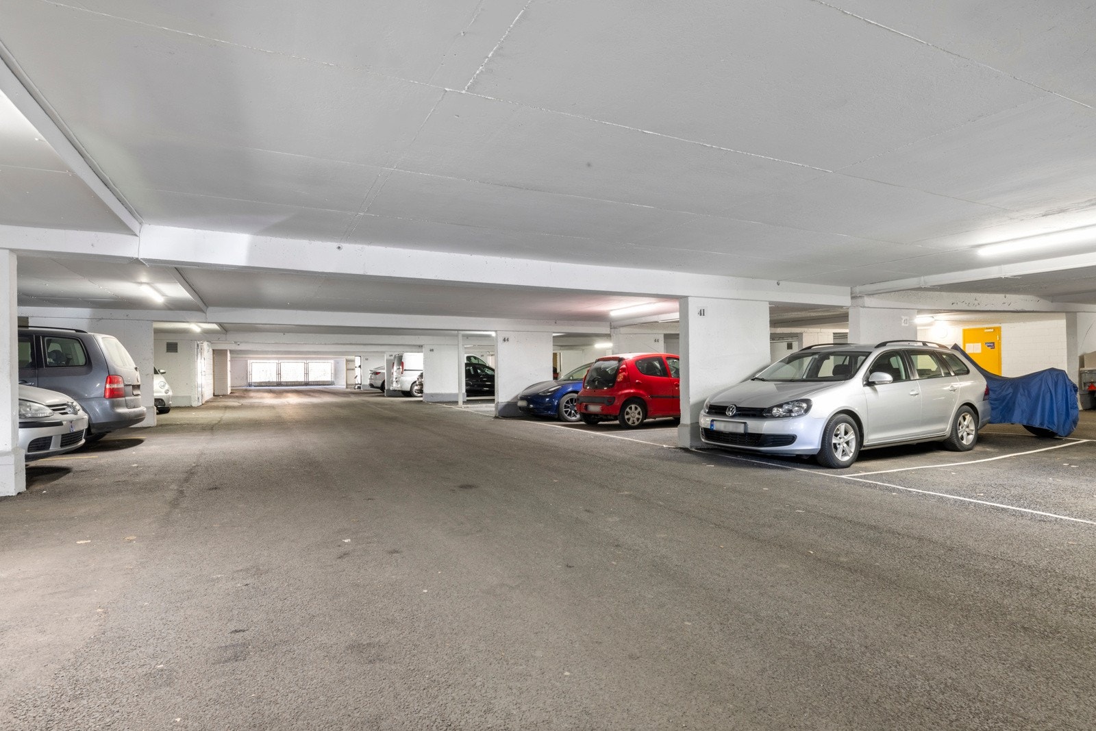 Garasjeleie kr 400,- Galleribilde