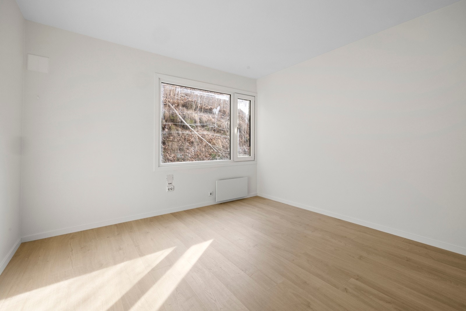 Arealeffektiv og lys leilighet med plass til det du trenger Galleribilde