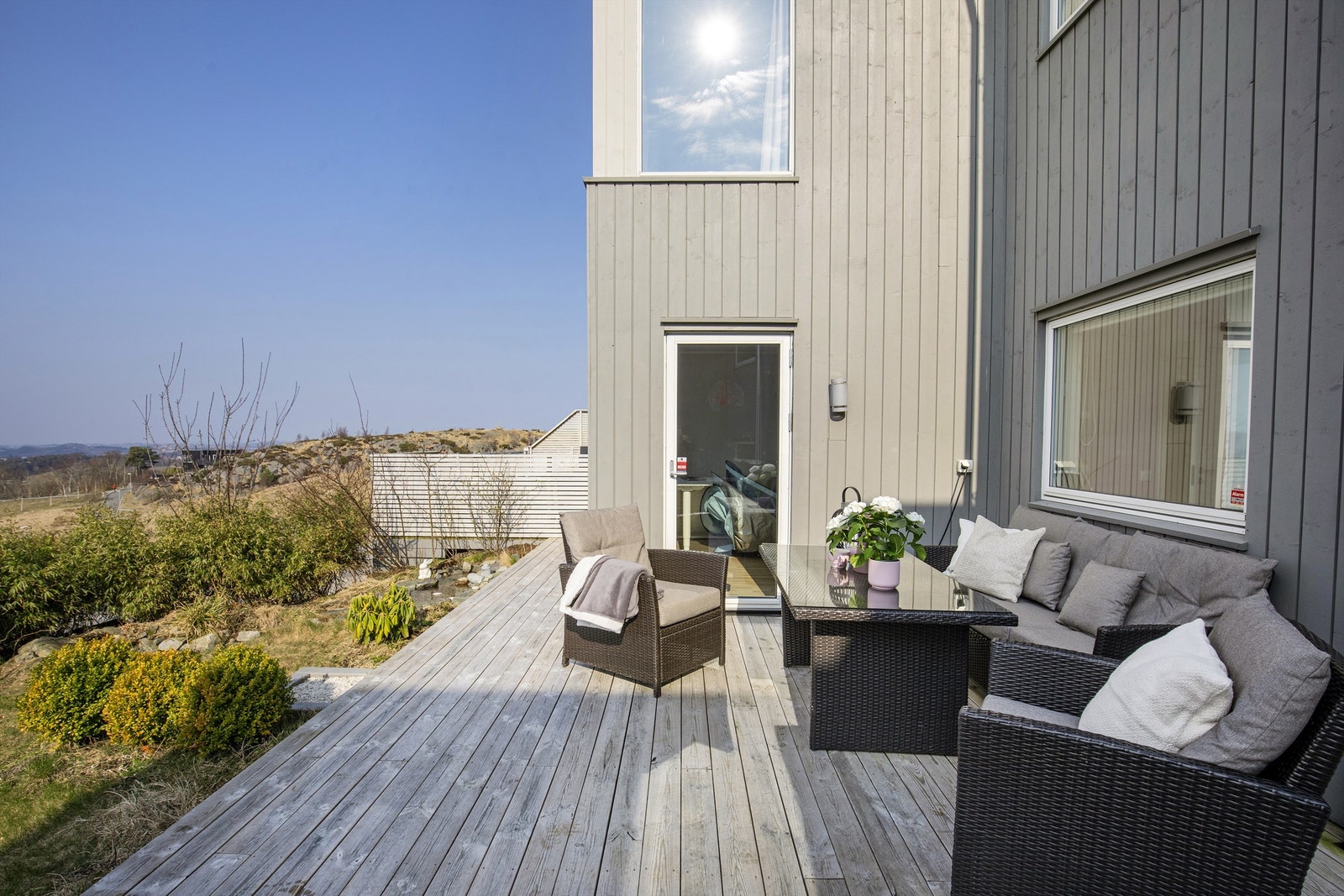 Uteområde med nydelig utsikt Galleribilde