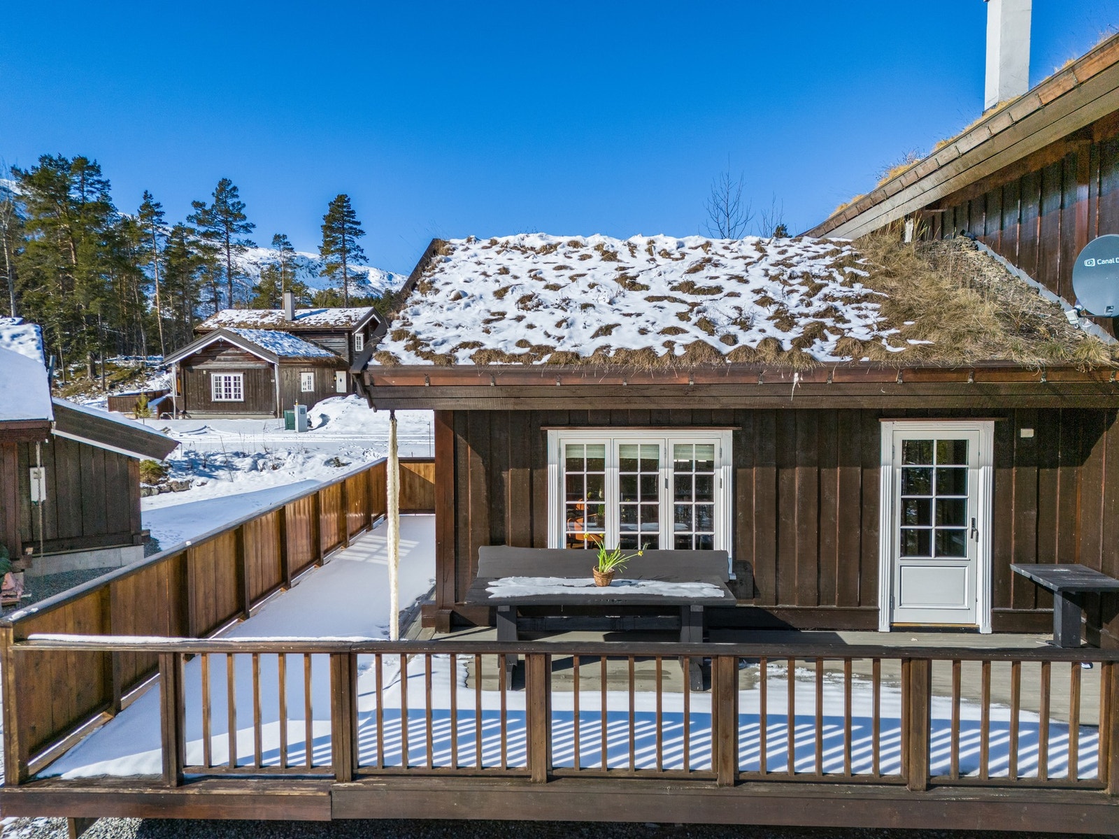 Med enkel utgang fra spisestuen er terskelen lav for å ta middagen ute Galleribilde