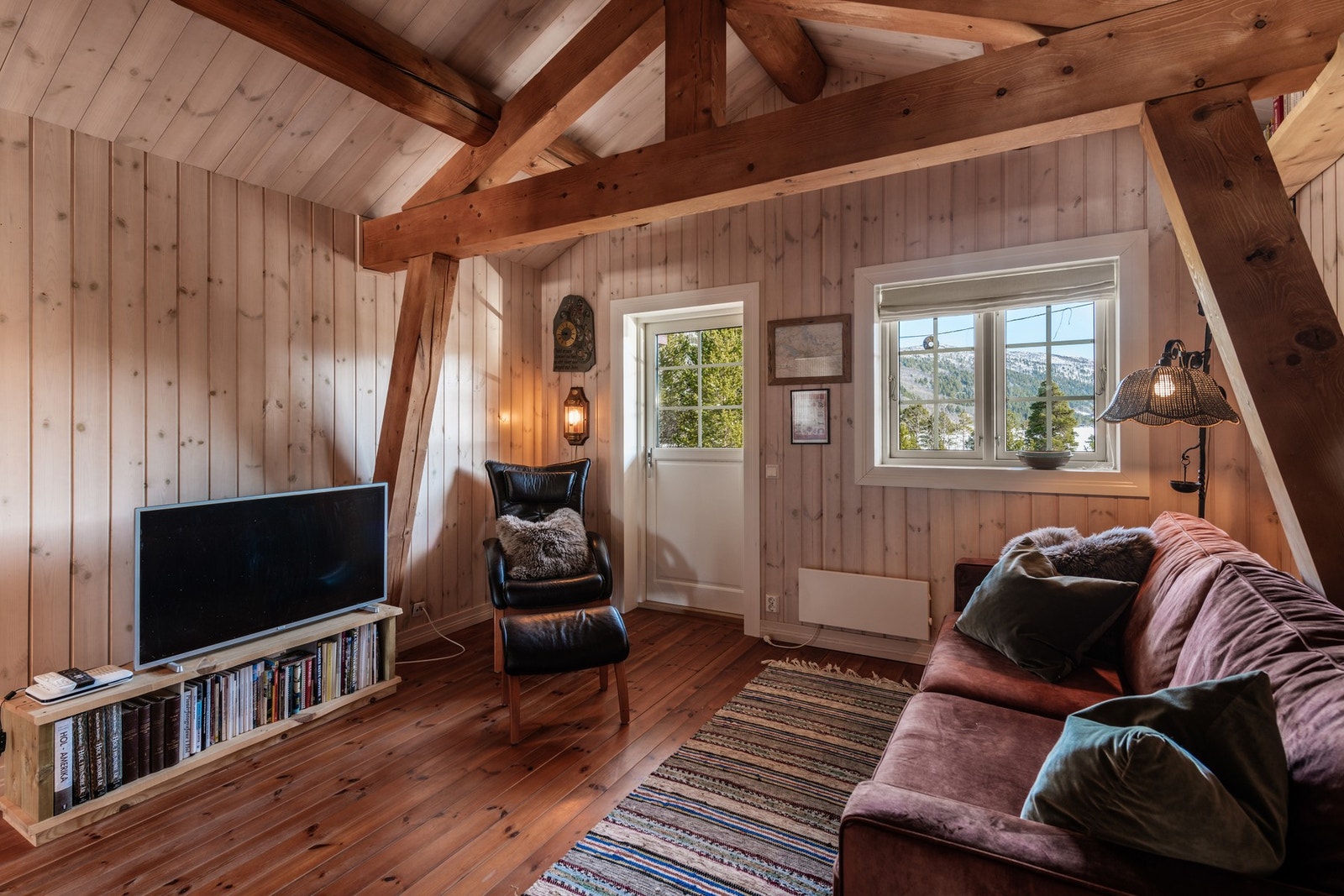 Her har man også utgang til balkongen Galleribilde