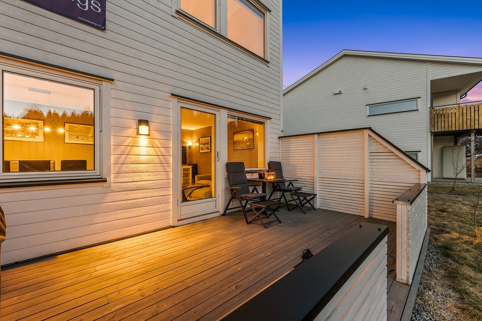 Terrassen er bygd ut og levegger er satt opp de senere årene Galleribilde