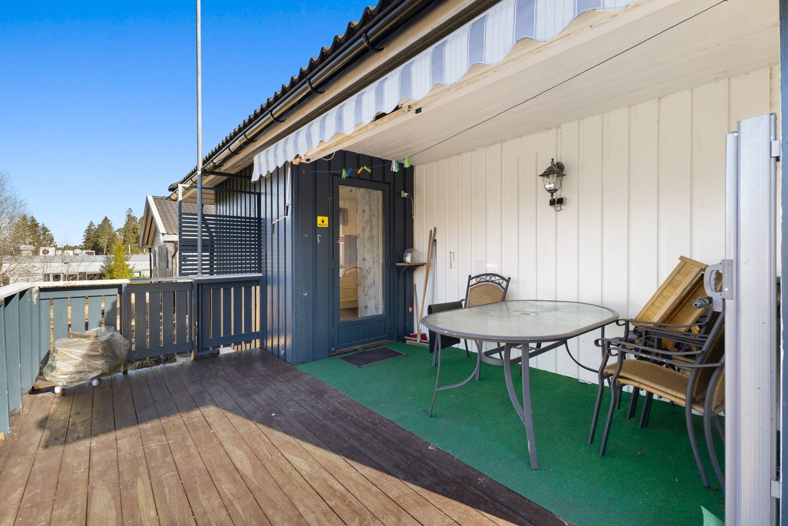 Nyt varme soldager fra bolkong i vestvendt rettning. Galleribilde