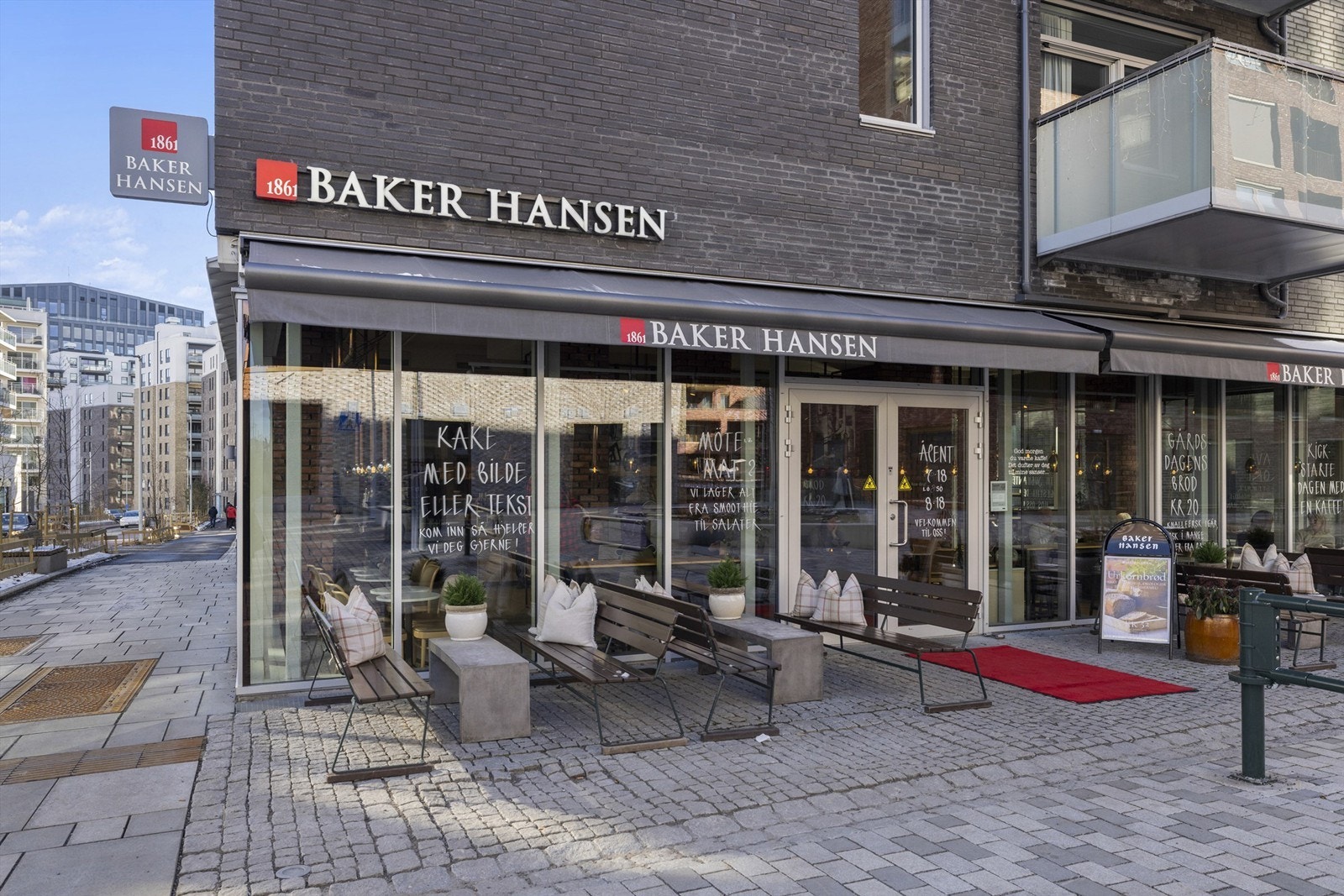 Baker Hansen i nabokvartalet Galleribilde