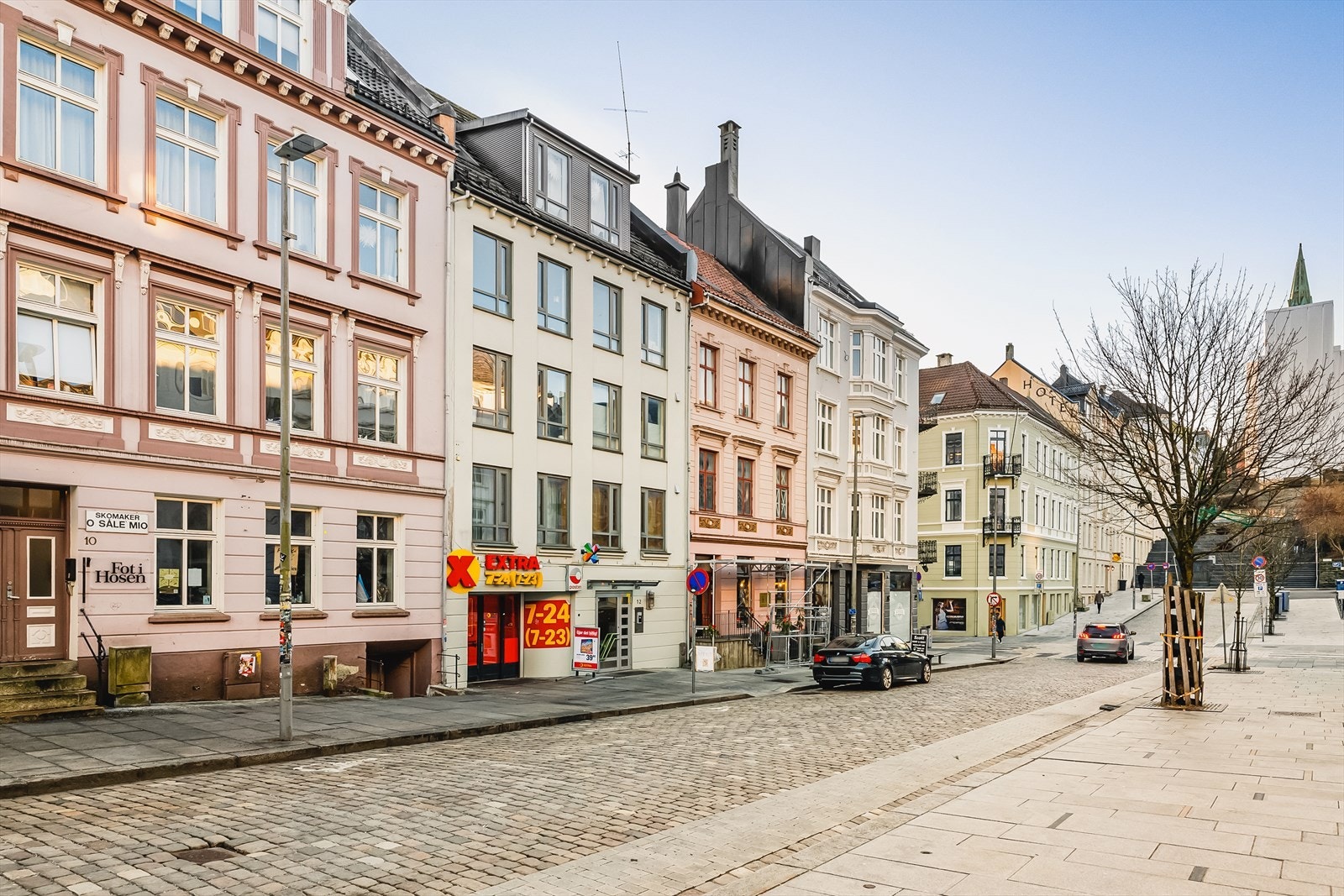 - Leiligheten ligger i blokkens 4-etasje - Galleribilde