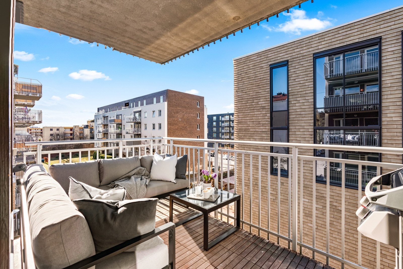 Nordvestvendt balkong på 8 kvm. Galleribilde