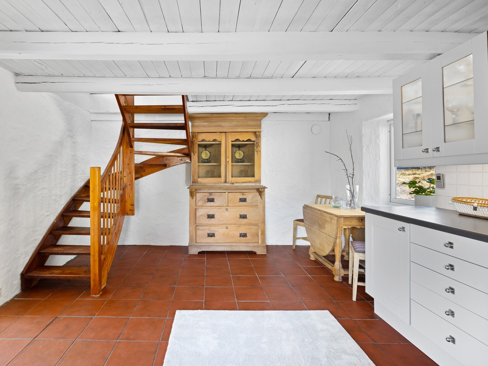 Her er trappeadkomst opp til loftet. Galleribilde