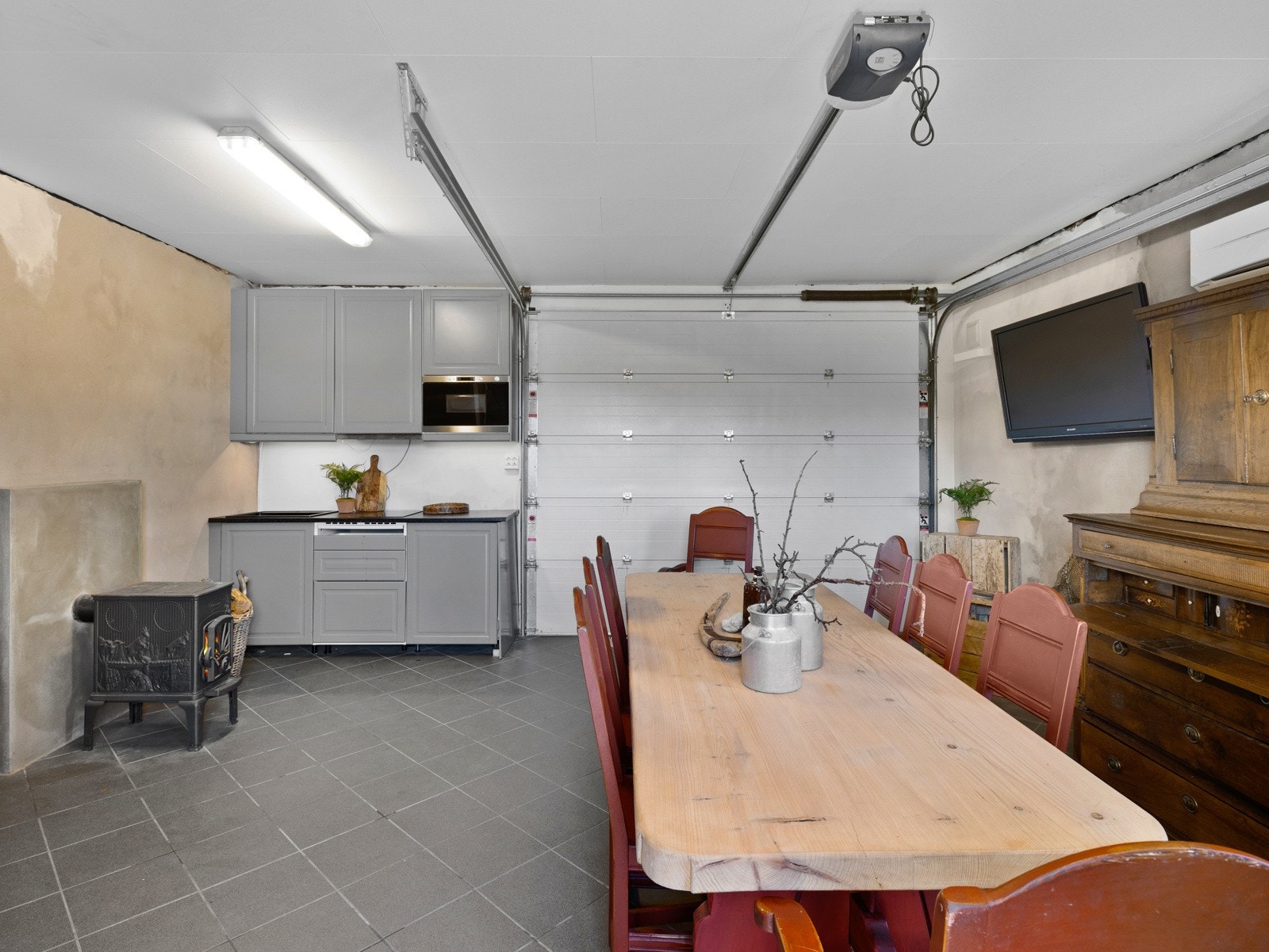 Garasjedel. Galleribilde