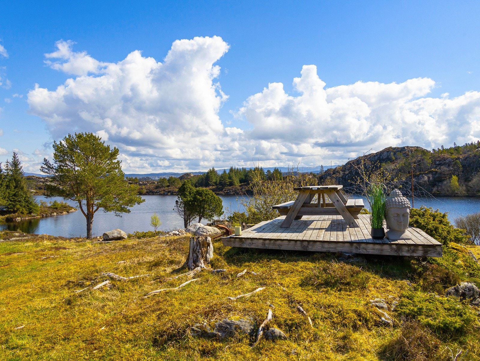 Storslått utsikt fra eiendommen! Galleribilde