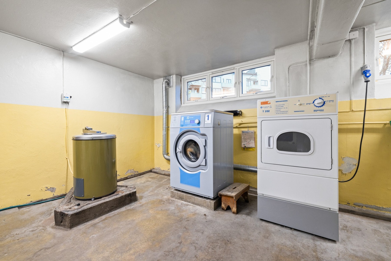 Borettslaget har fellesvaskeri i kjelleren. Galleribilde