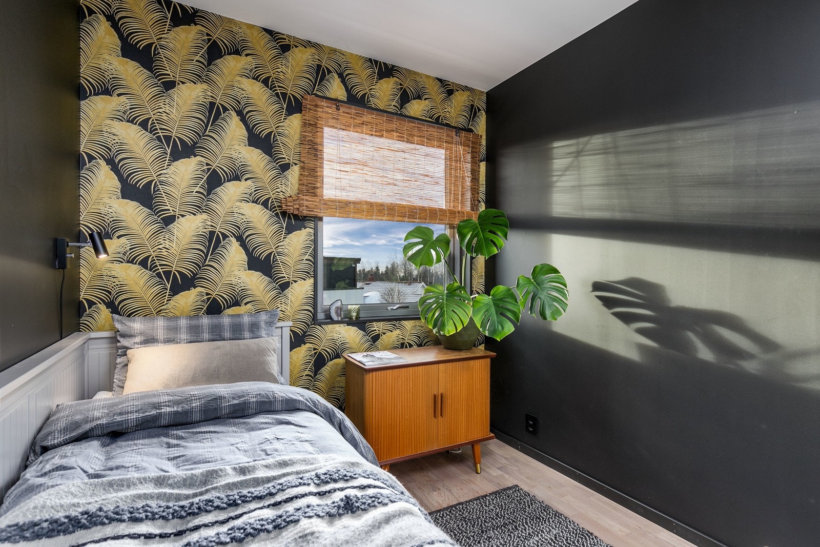 Soverom 2 og 3 er perfekte som ekstrarom med god plass til seng med tilhørende møblement. Galleribilde