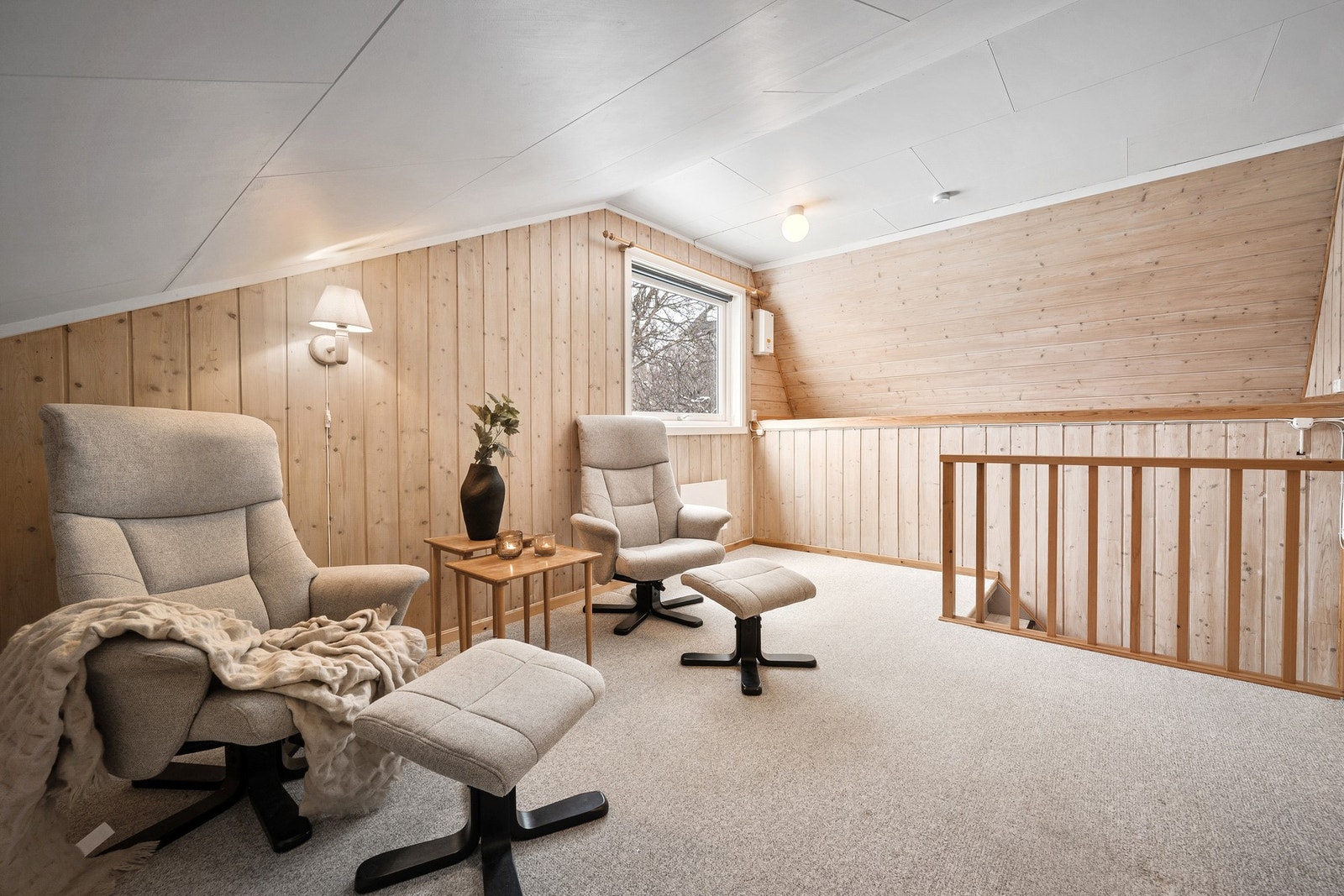 Loftsstue Galleribilde