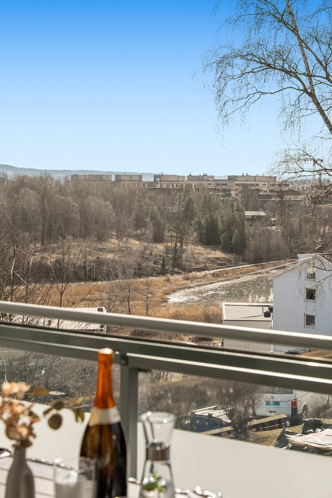 Utsikten fra balkongen Galleribilde