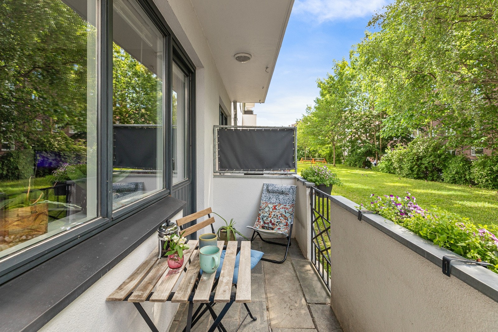 Dette er en særdeles lys og innbydende 2-roms selveierleilighet med flott beliggenhet på Marienlyst. Galleribilde