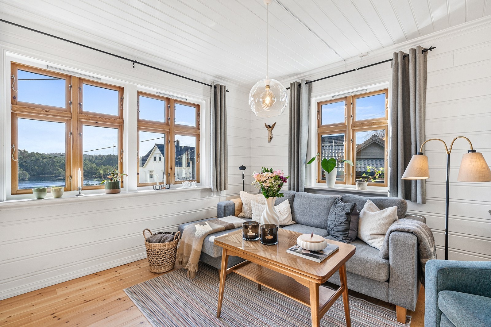 Eneboligen er siden blitt helhetlig oppusset og tilbygget i 1995. Eier har opplyst at reisverk, takkonstruksjon, innvendig trapp og pipe ble bevart. Galleribilde