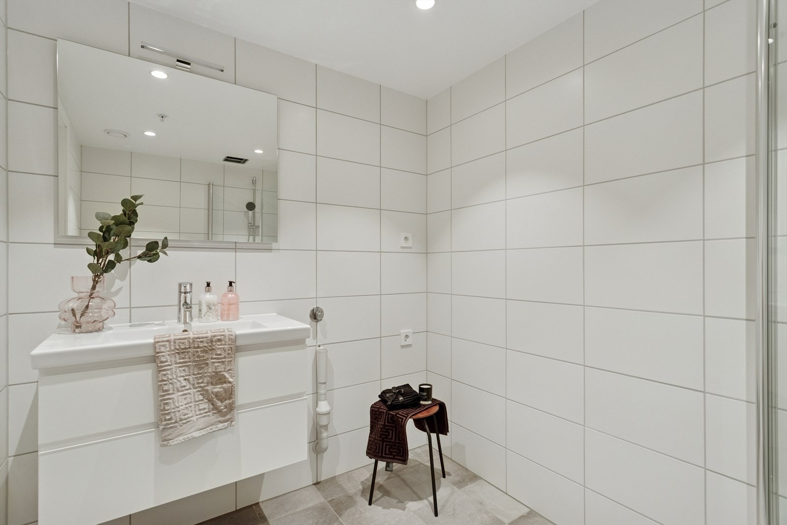 Gjestebad/vaskerom. Galleribilde