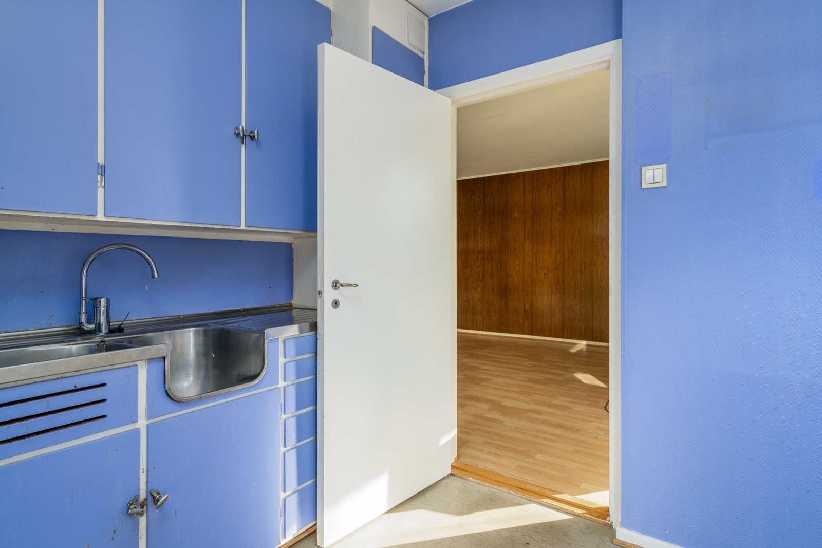 Separat kjøkken med adkomst fra stuen Galleribilde