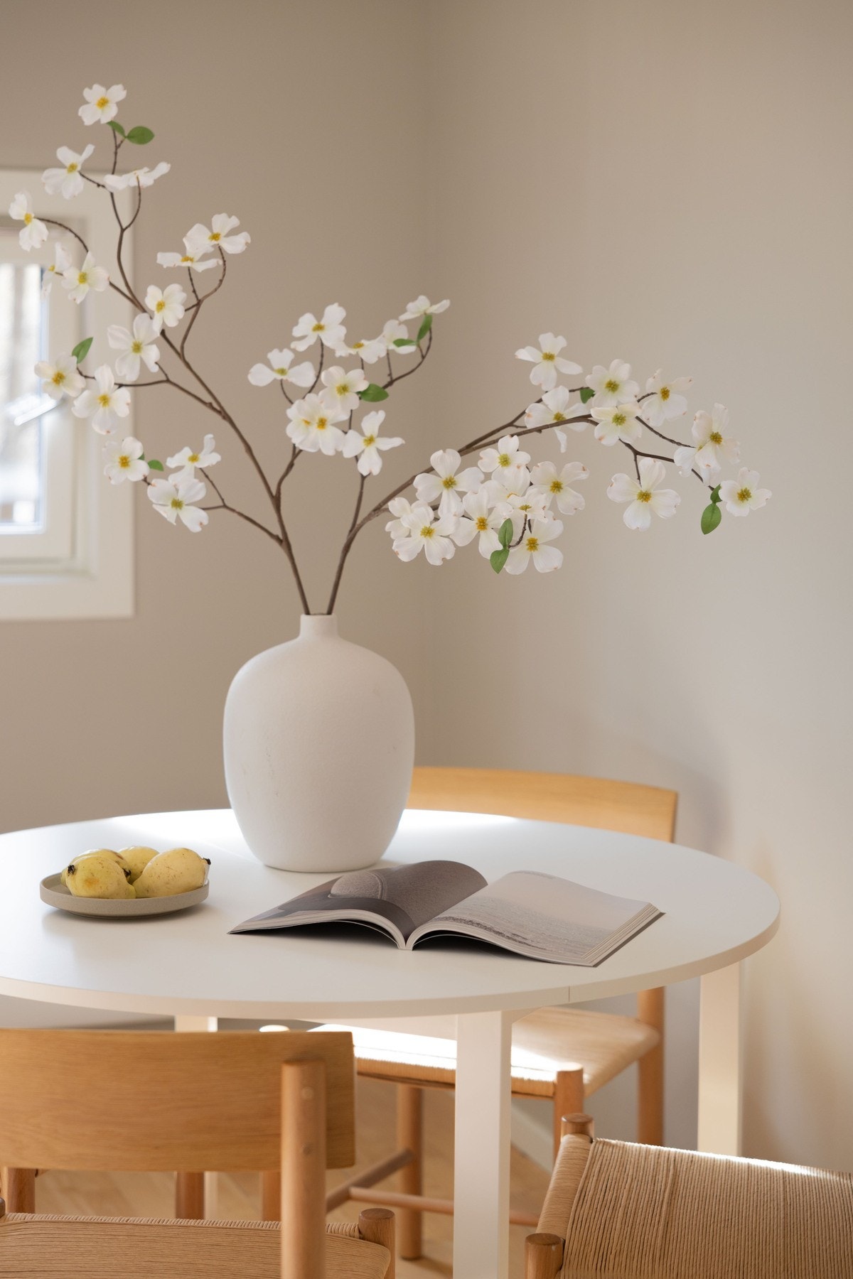 Pene og lysmalte overflater. Galleribilde