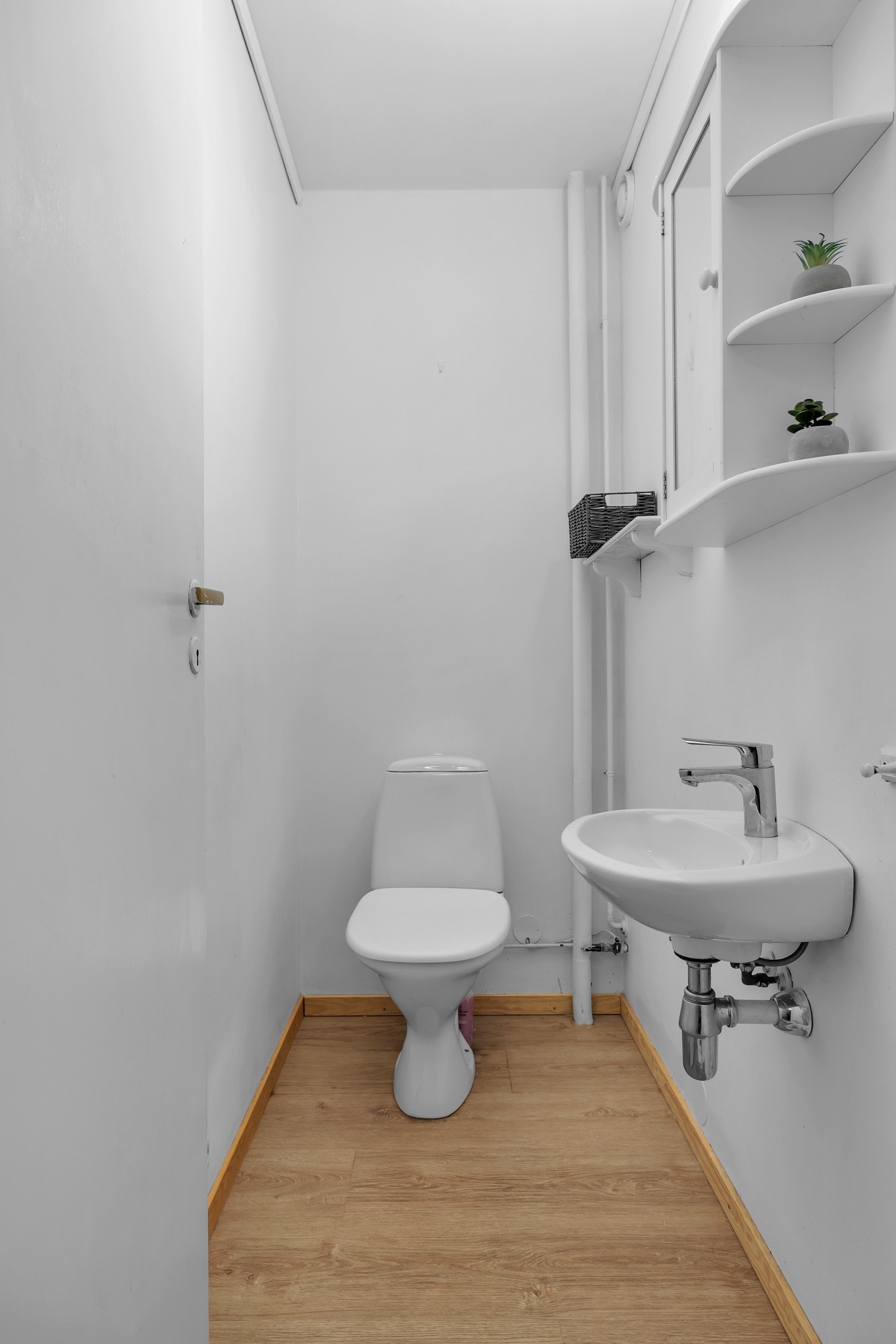 Eget wc rom. Galleribilde