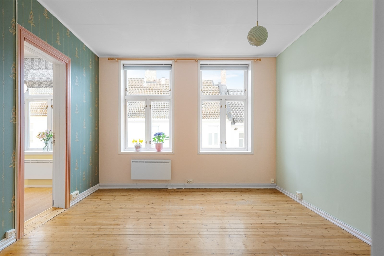 Leiligheten strekker seg over 48 m² og har en innholdsrik planløsning. Galleribilde