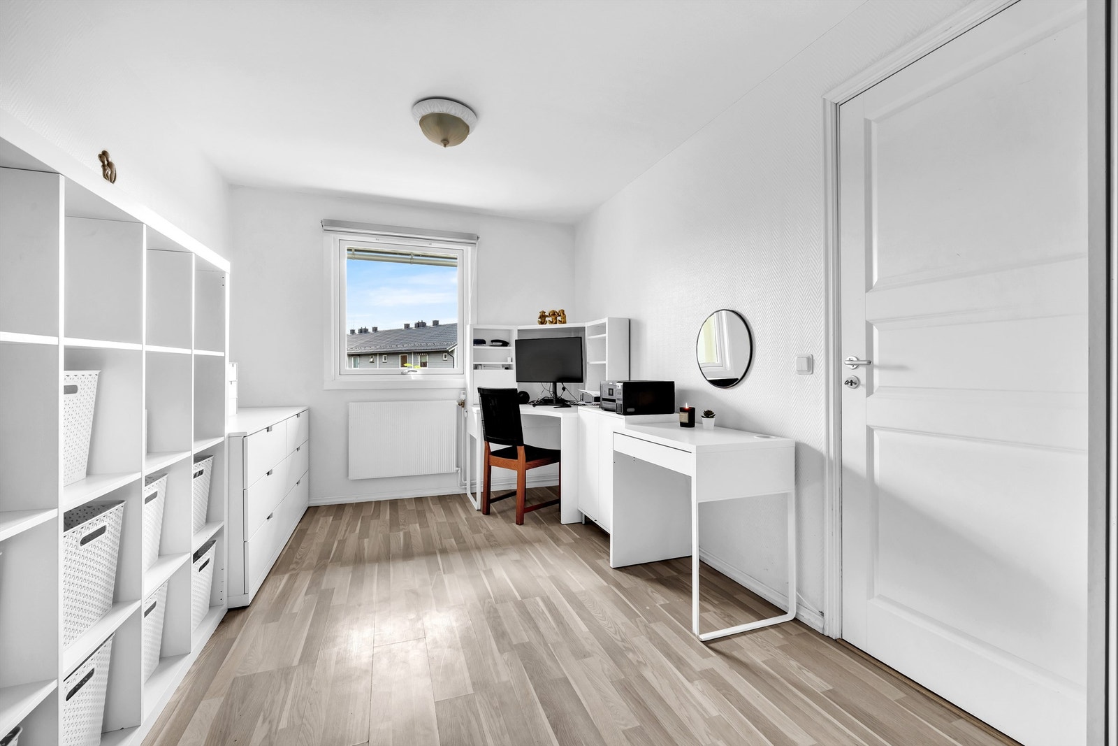 Lyse og fine soverom av god størrelse med naturlig lysinnslipp. Galleribilde