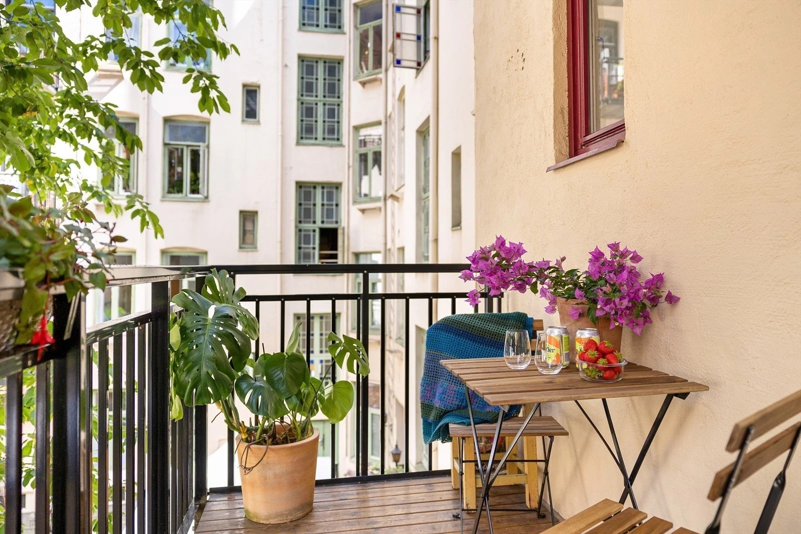 Her er det plas til diverse utemøbler. Galleribilde