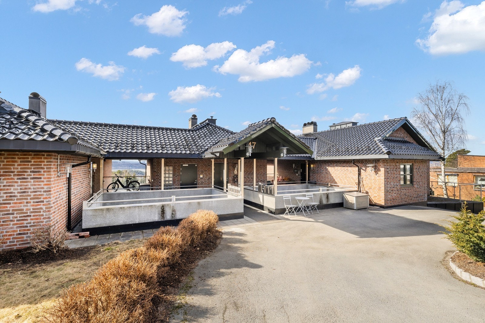Vakkert teglstensbygg fra 2005. Galleribilde