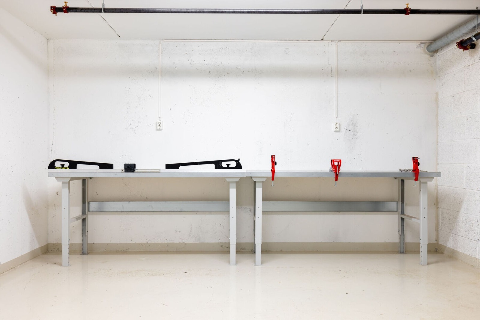 Felles smørebod for ski. Galleribilde