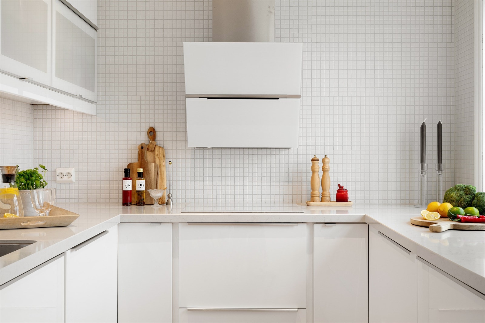 Innredningen er stilren og tidløs med den vegghengte ventilatoren som en liten prikk over i`en. Galleribilde