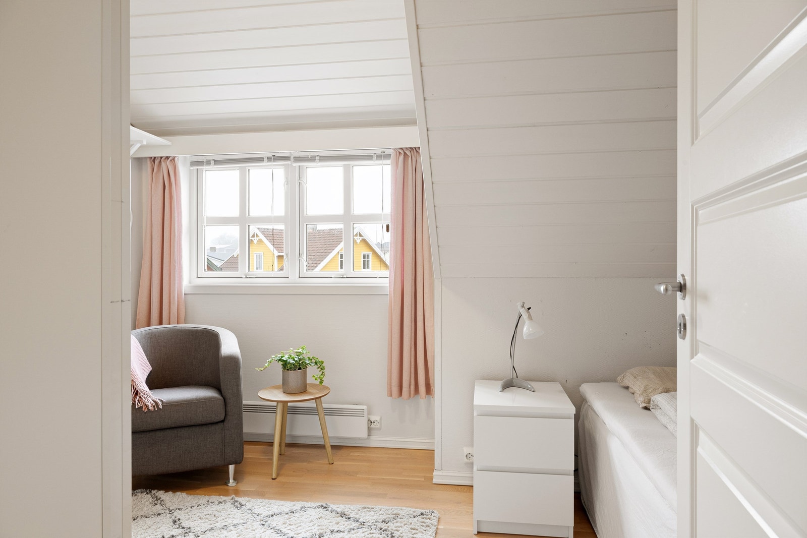 Soverom 1 i øverste etasje. Galleribilde