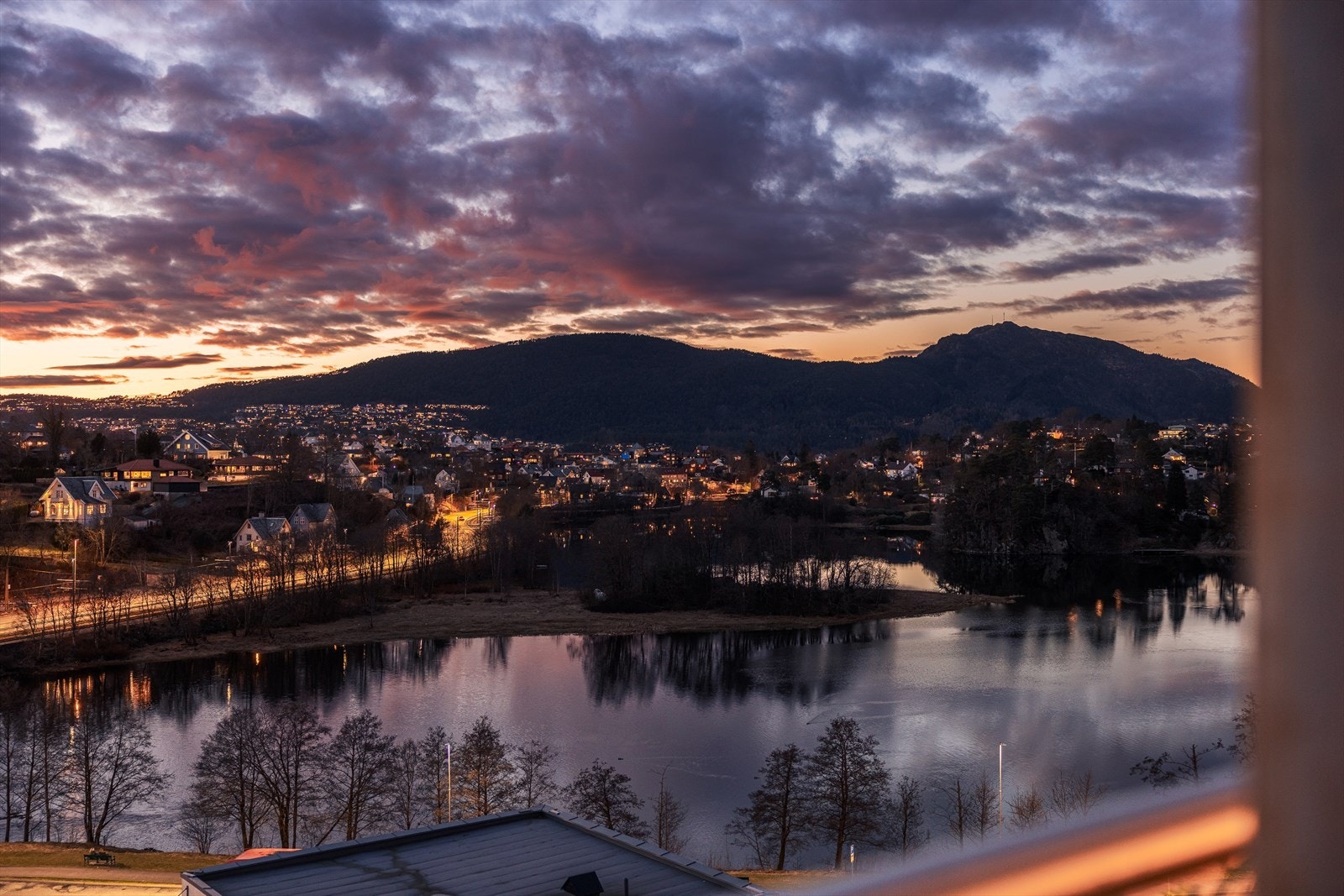 Fantastisk utsikt både på kvelden og på dagtid. Galleribilde