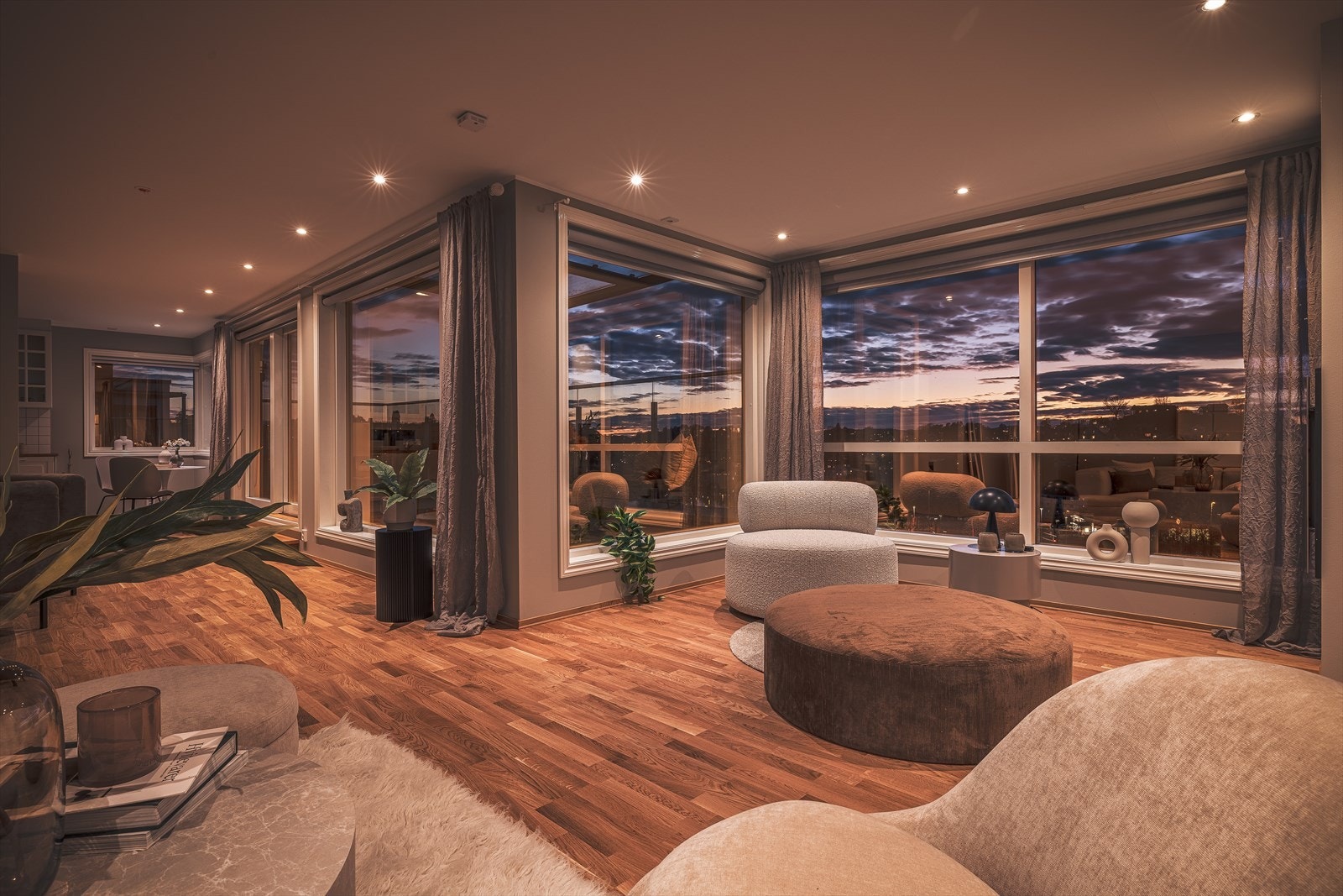 Sanddalsvegen 11C presenteres av Isak Bruarøy v/Fana Sparebank Eiendom Galleribilde