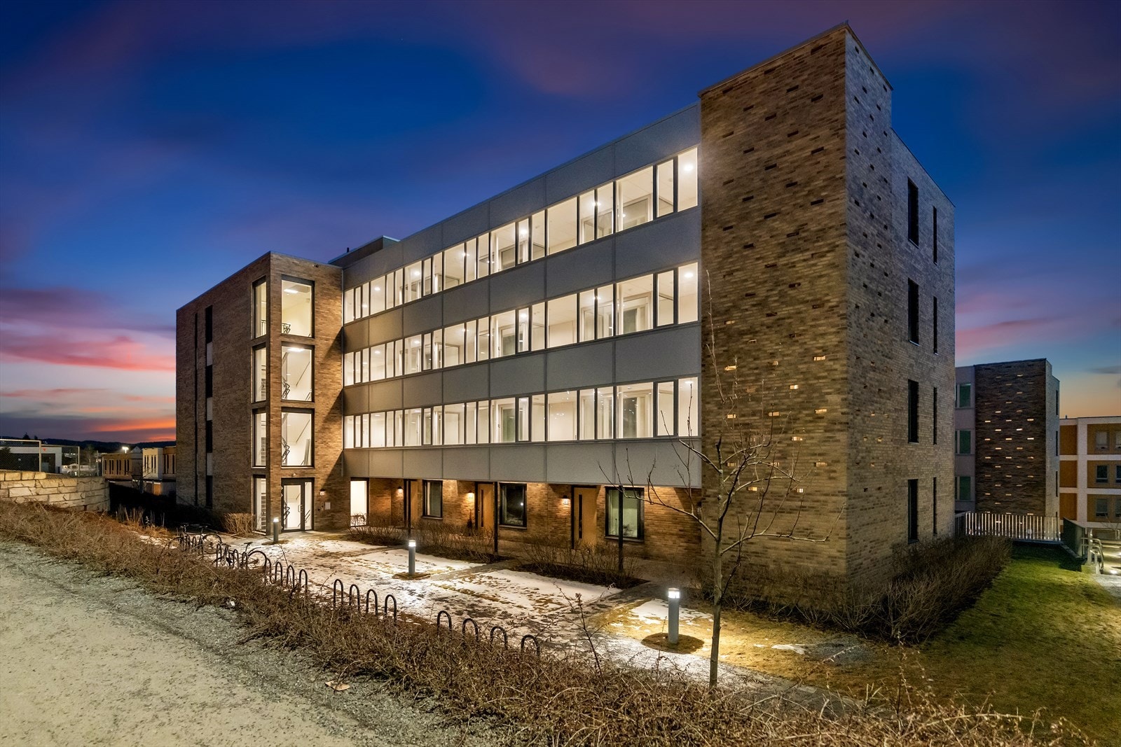 I Lørenskog Stasjonsby bor du sentralt med kort gangavstand til alt det spennende som skjer i området. Galleribilde