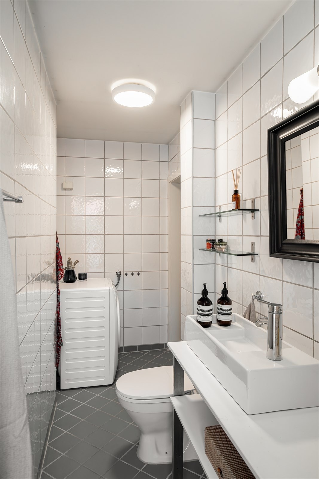 Opplegg for vaskemaskin på bad Galleribilde