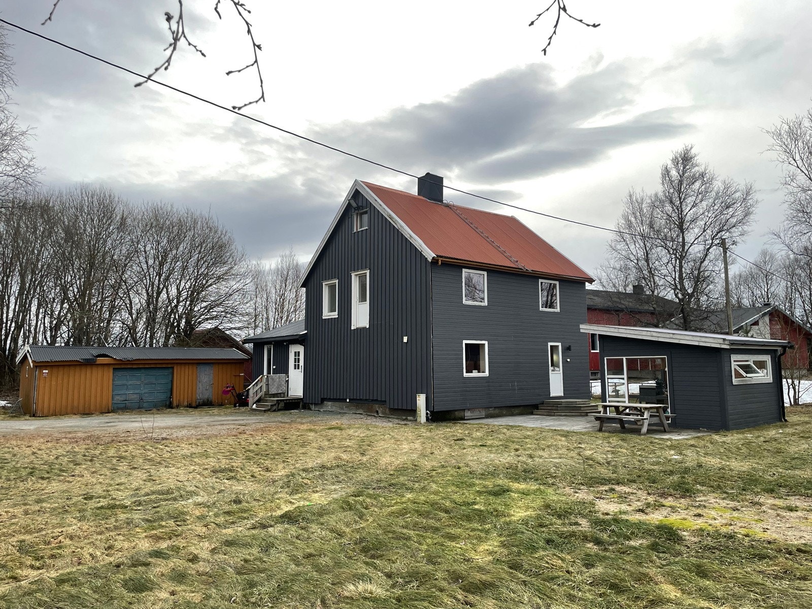 Solvollvegen 12 Galleribilde