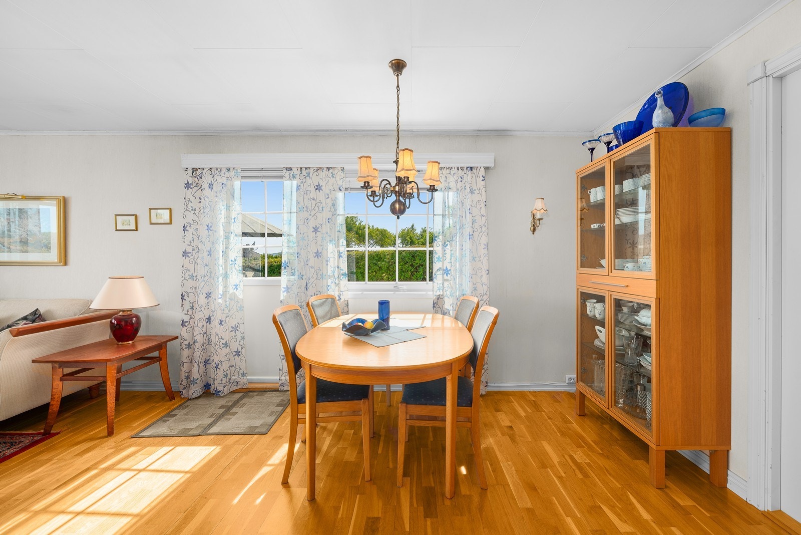 Her kan du samle hele gjengen tid et bedre måltid. Galleribilde