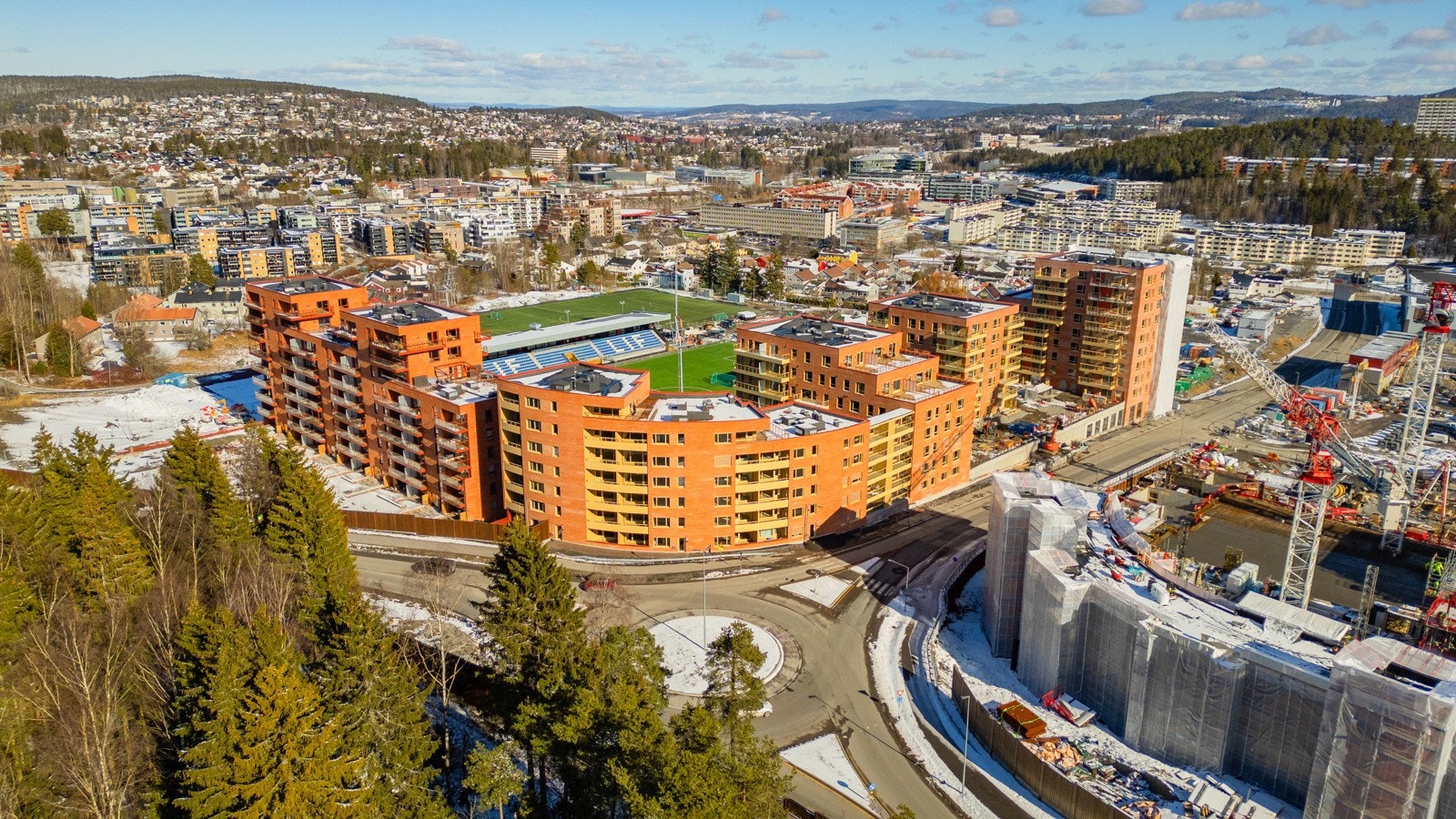 I Rolvsrud Arena på Lørenskog kommer hvert nabolag til å ha umiddelbar nærhet til Rolvsrud Idrettspark, perfekt for den aktivitetslystne familie. Galleribilde