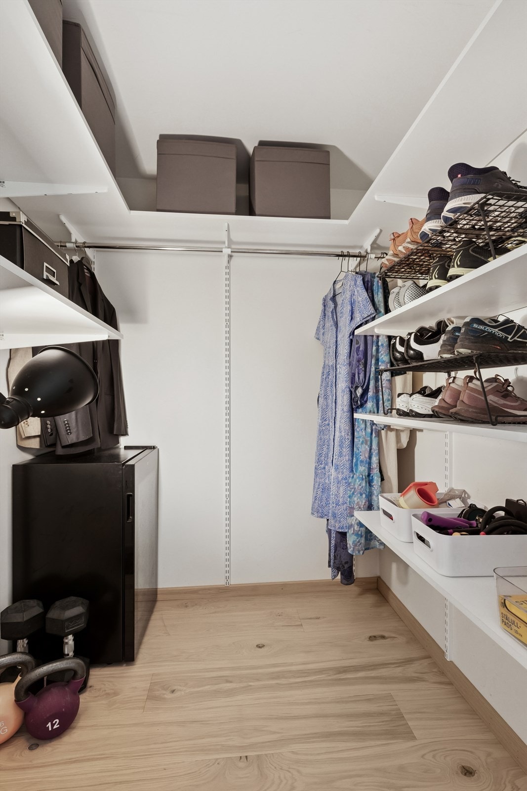 Den praktiske boden som gir gode oppbevaringsmuligheter Galleribilde