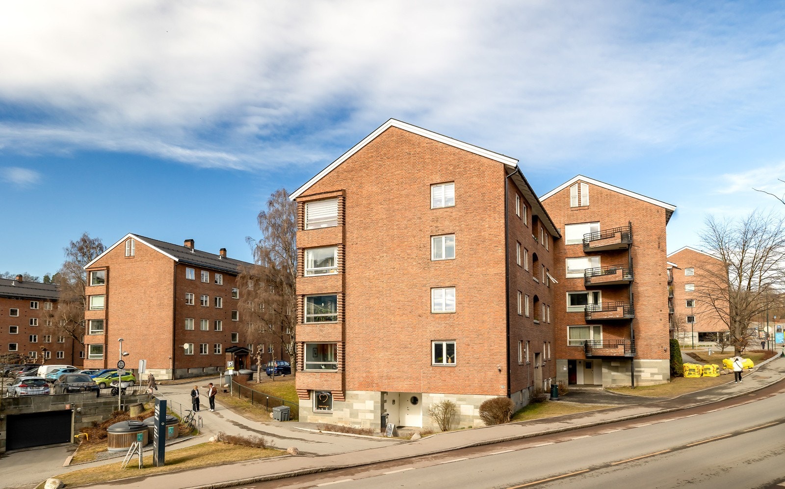 Sameiet består av 221 boligseksjoner og 19 næringsseksjonerseksjoner Galleribilde