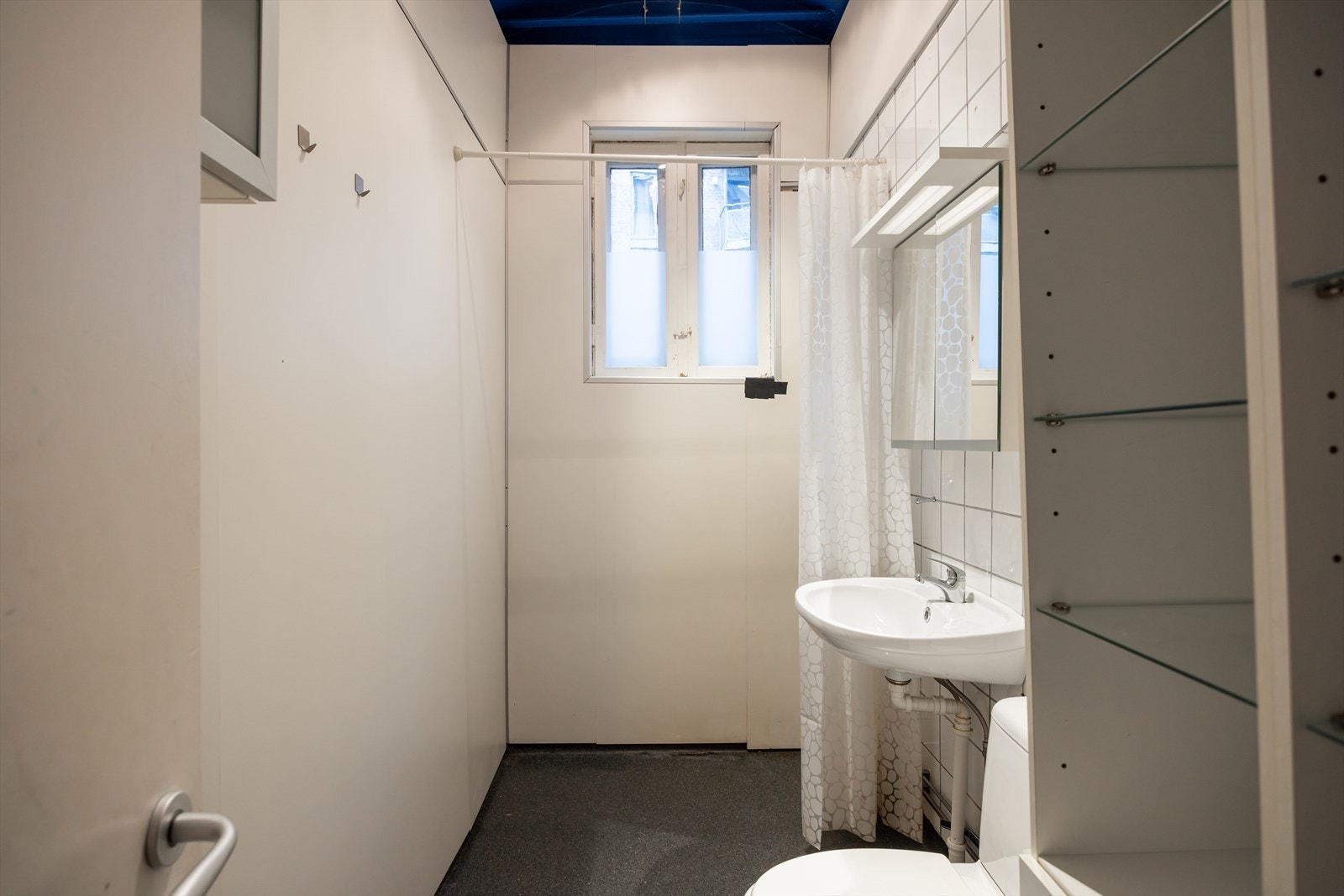 - Baderommet har elektrisk gulvvarme - Galleribilde