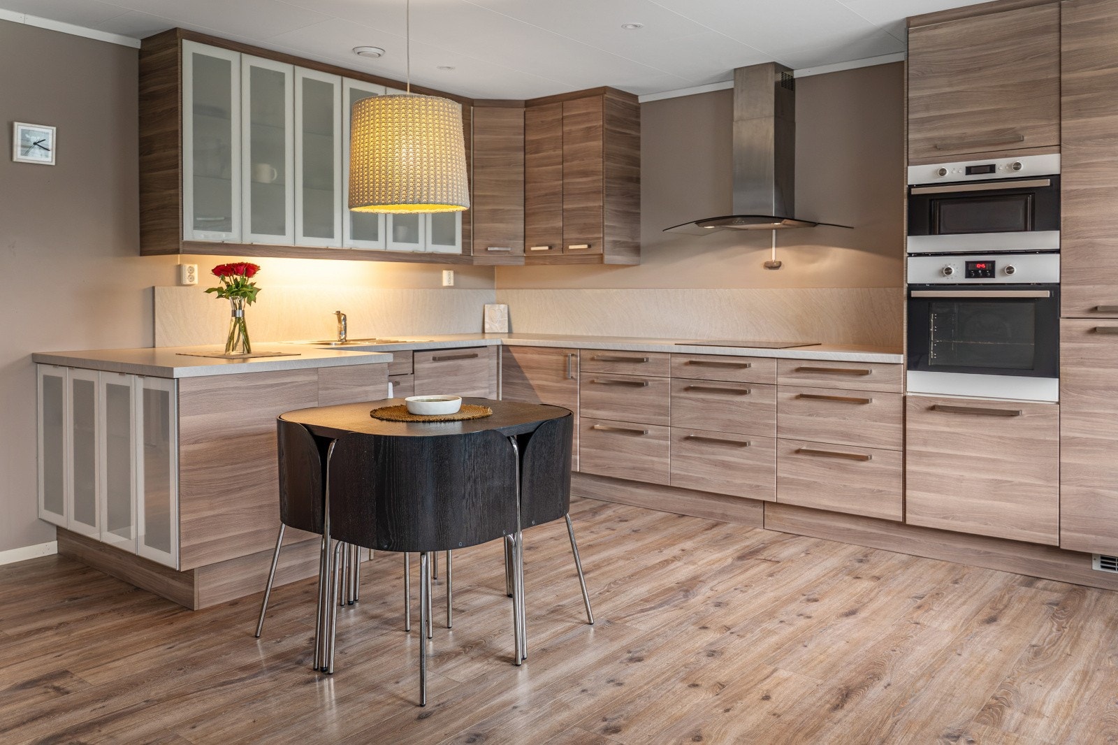 Videre følger kjøkkenet Galleribilde