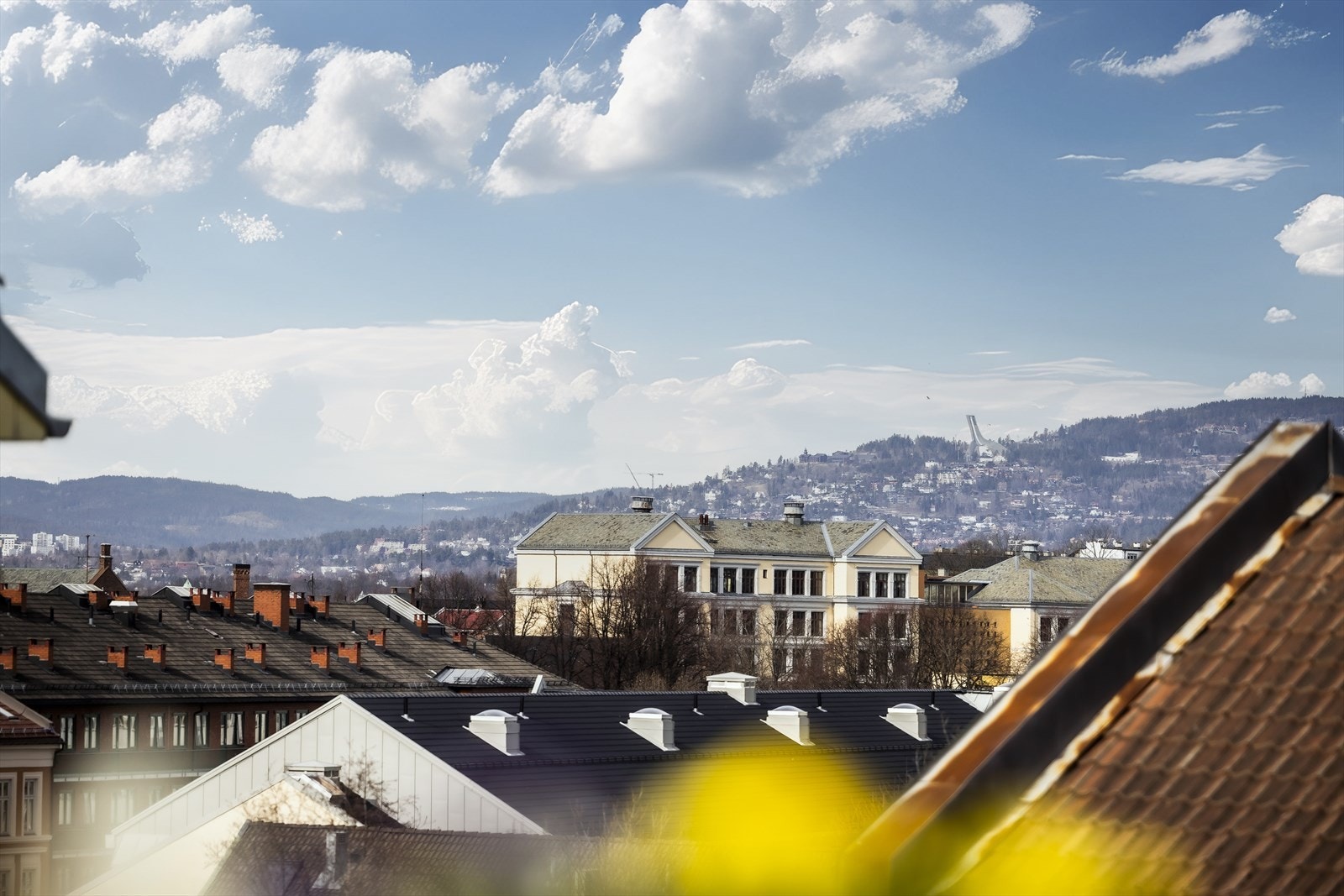 Flott utsikt utover byen. Galleribilde