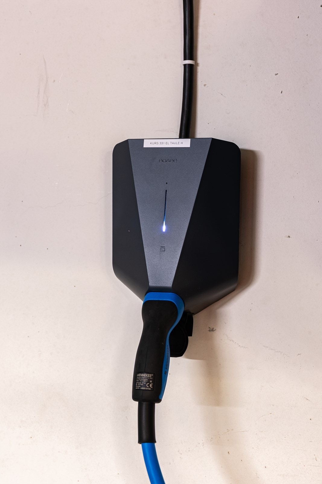 Ved bruk av el-bil lader avregnes strømmen halvårlig av styret uten påslag. Galleribilde